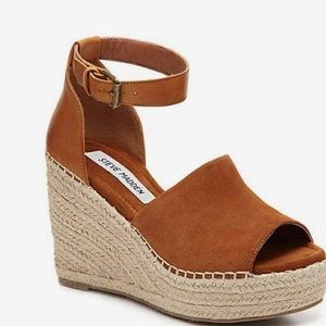 Steve Madden platform sandals